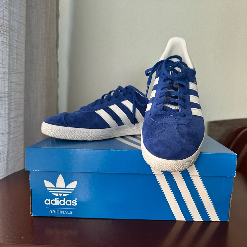 adidas Originals Gazelle shoes men’s size 9.5